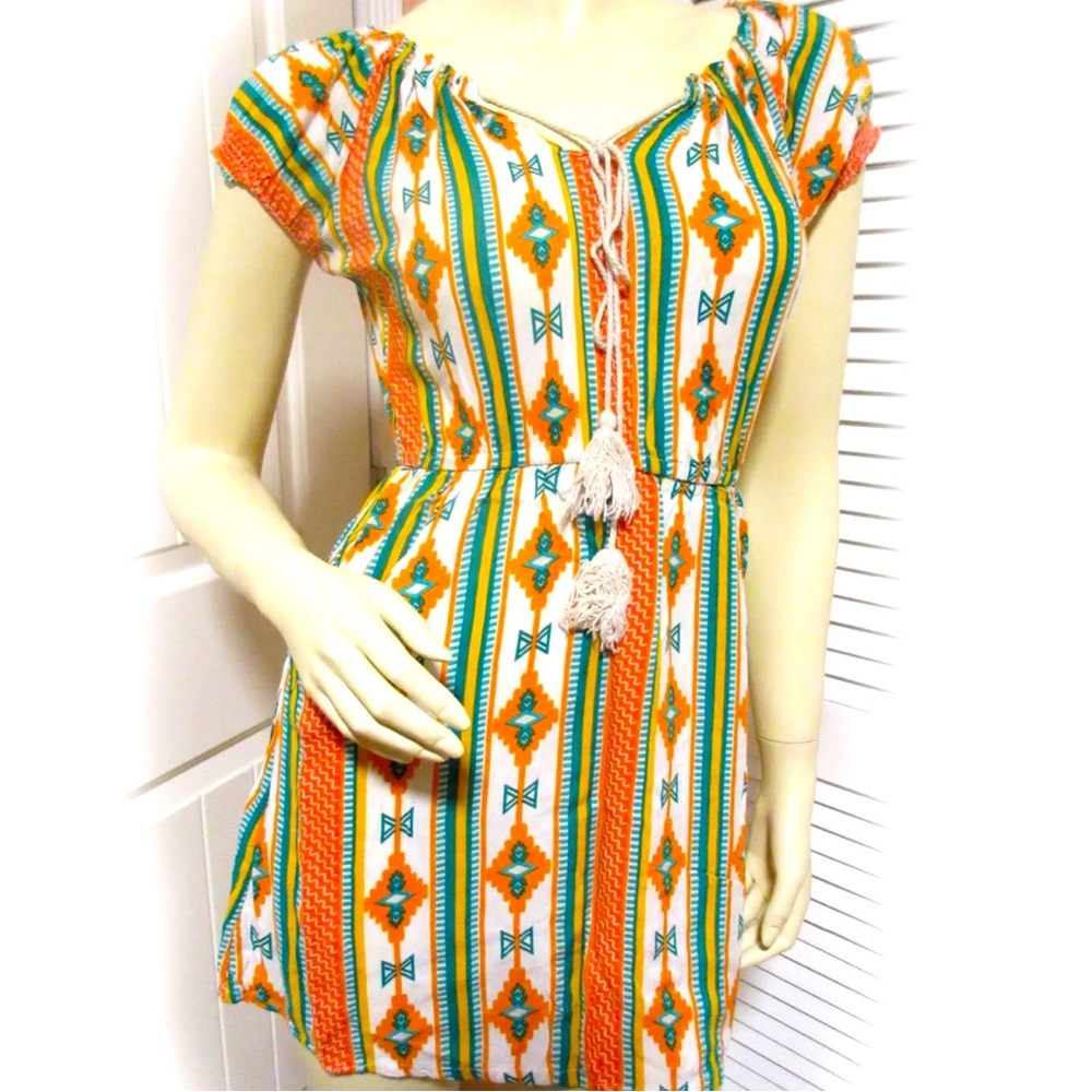 5th and Love Deco Dress w/ Pockets!